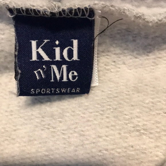 Zip up hooded sweatshirt - Picture 2 of 4